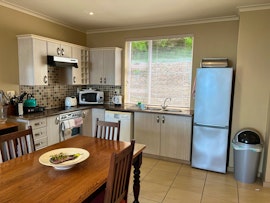 Mossel Bay Accommodation at Pinnacle Point Villa Elegance | Viya