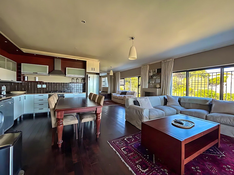 Hermanus Accommodation at  | Viya