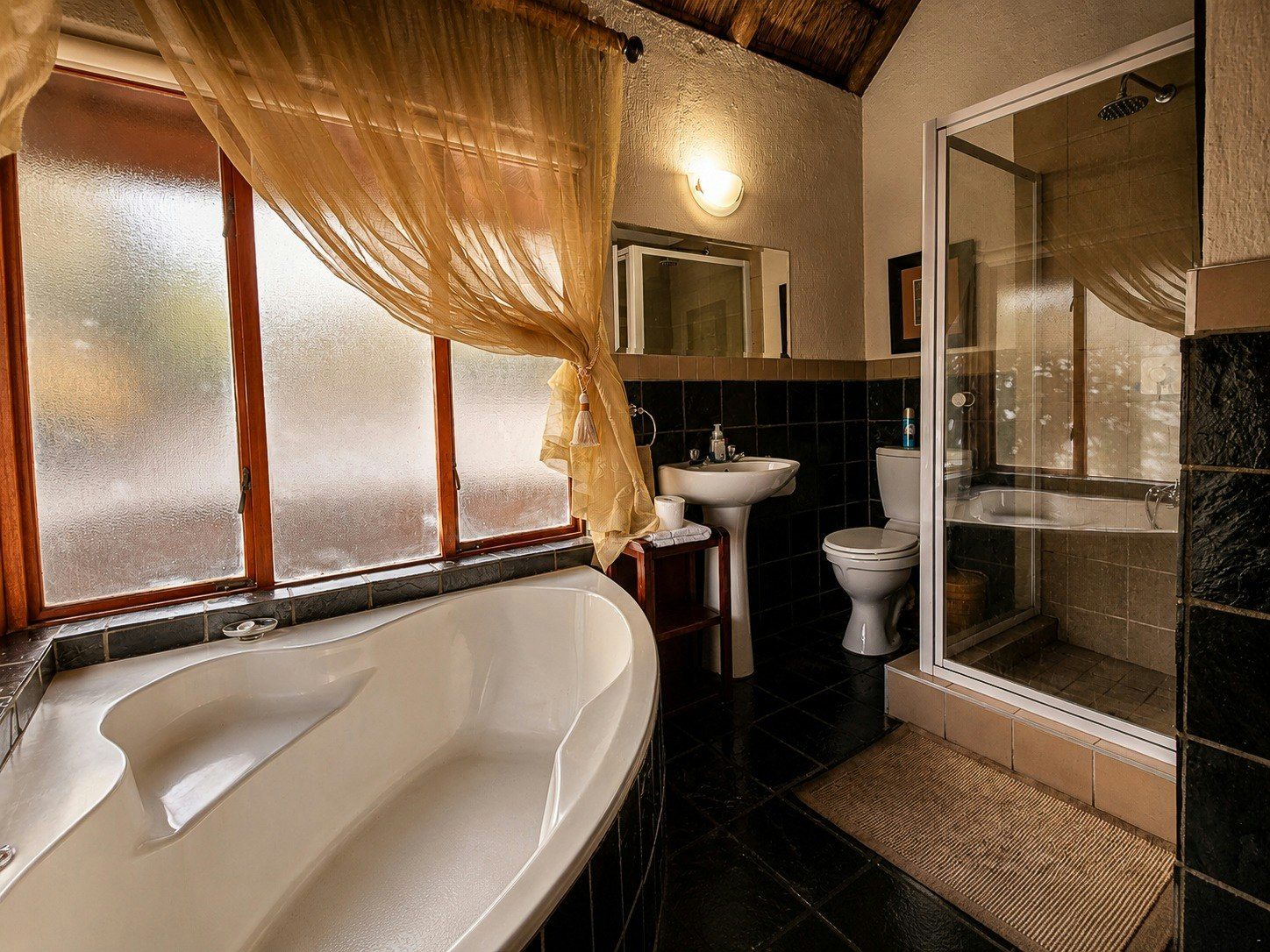 Mafuta Lodge - 228 image no 18 of 24