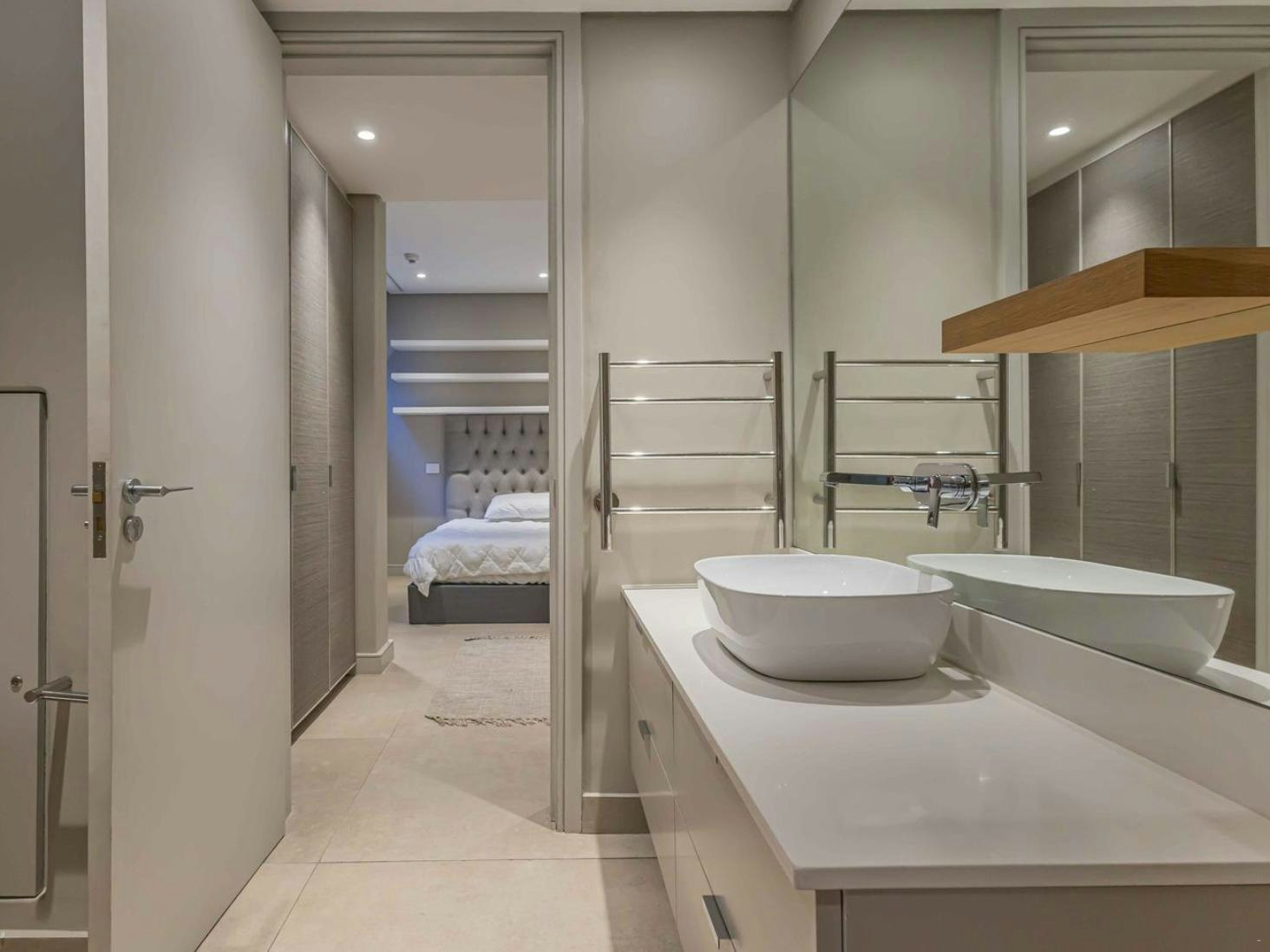 Mountain Marina - Three Bedroom Premier 7 image no 6 of 16