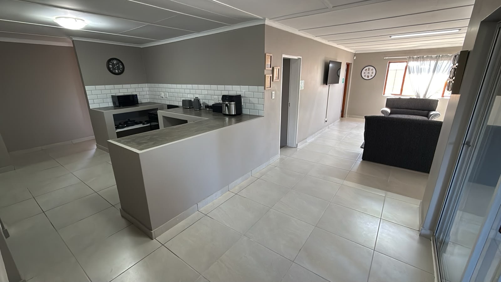 @10IXIA Upington image no 11 of 27