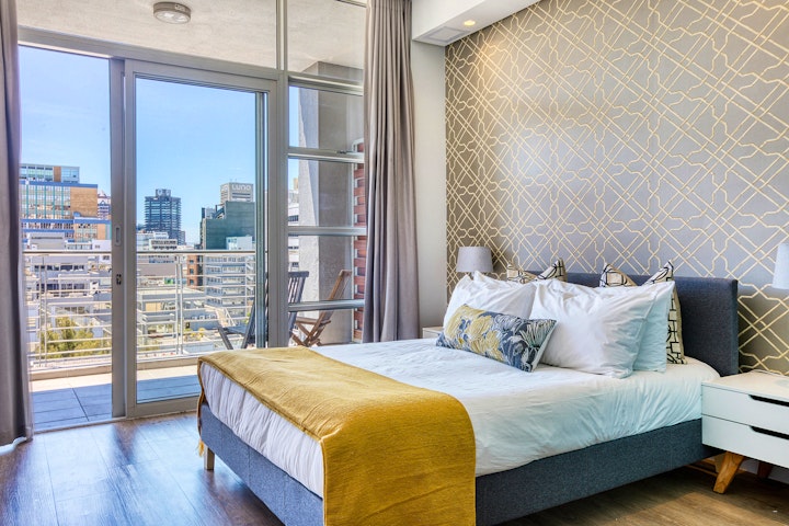 Cape Town Accommodation at Trendy City Balcony Apartment 804 | Viya