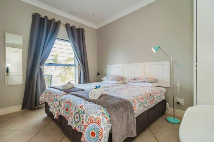 Western Cape Accommodation at Palms Manor | Viya
