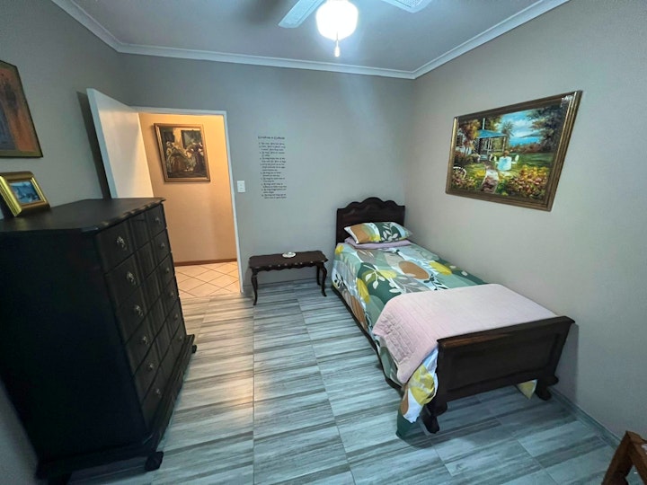 Gqeberha (Port Elizabeth) Accommodation at Yellow Wood Cottage | Viya