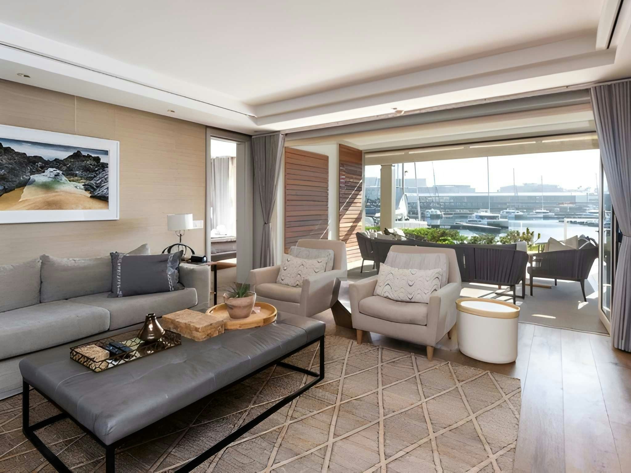 Mountain Marina - Three Bedroom Luxury Premier 3 image no 7 of 26