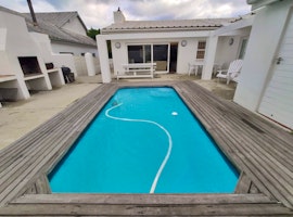 Hermanus Accommodation at Voëlklip Strandhuis | Viya