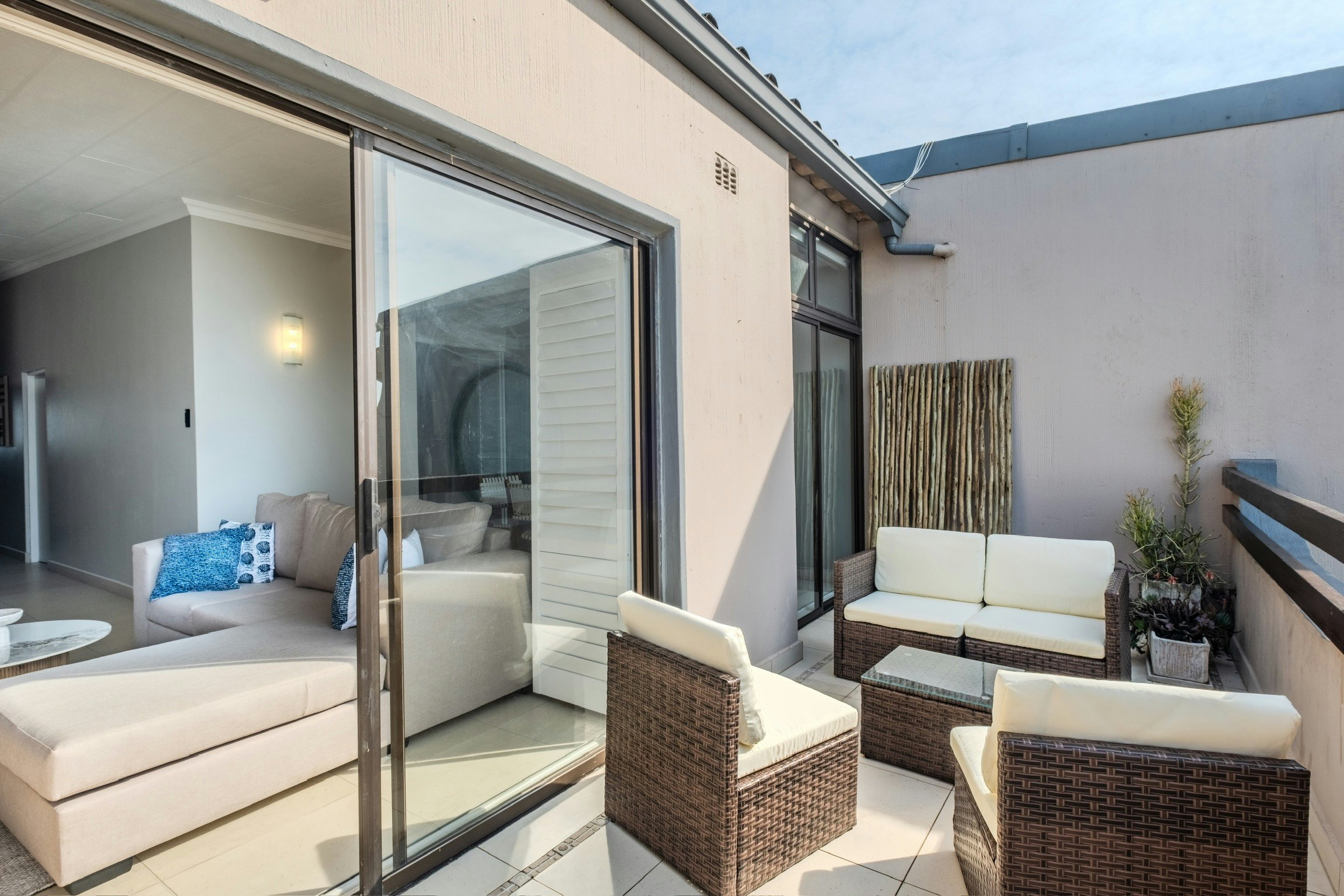 Umdloti Ocean Paradise | 2-bedroom with Sea Views image no 11 of 20