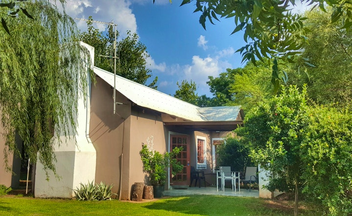 Hartbeespoort Accommodation at Brown's Cabin and Cottages | Viya