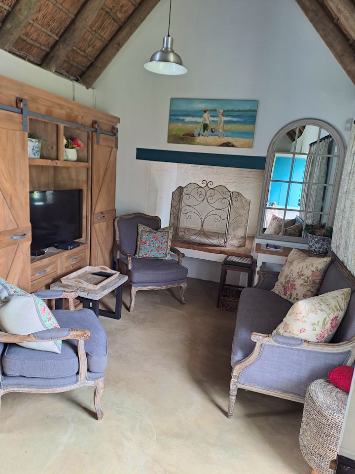 Overberg Accommodation at Bella Cottage | Viya