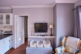 Drakensberg Accommodation at 2 The Mews | Viya