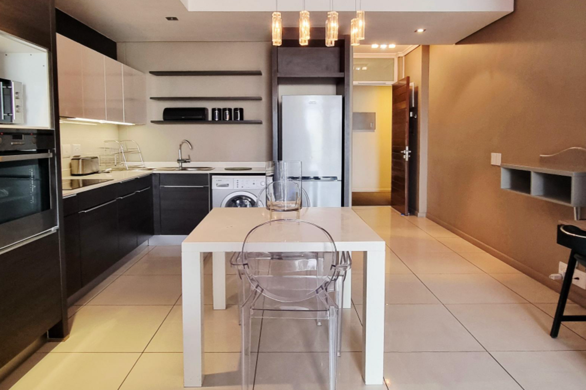 Crystal Towers Studio Apartment 310 image no 13 of 19