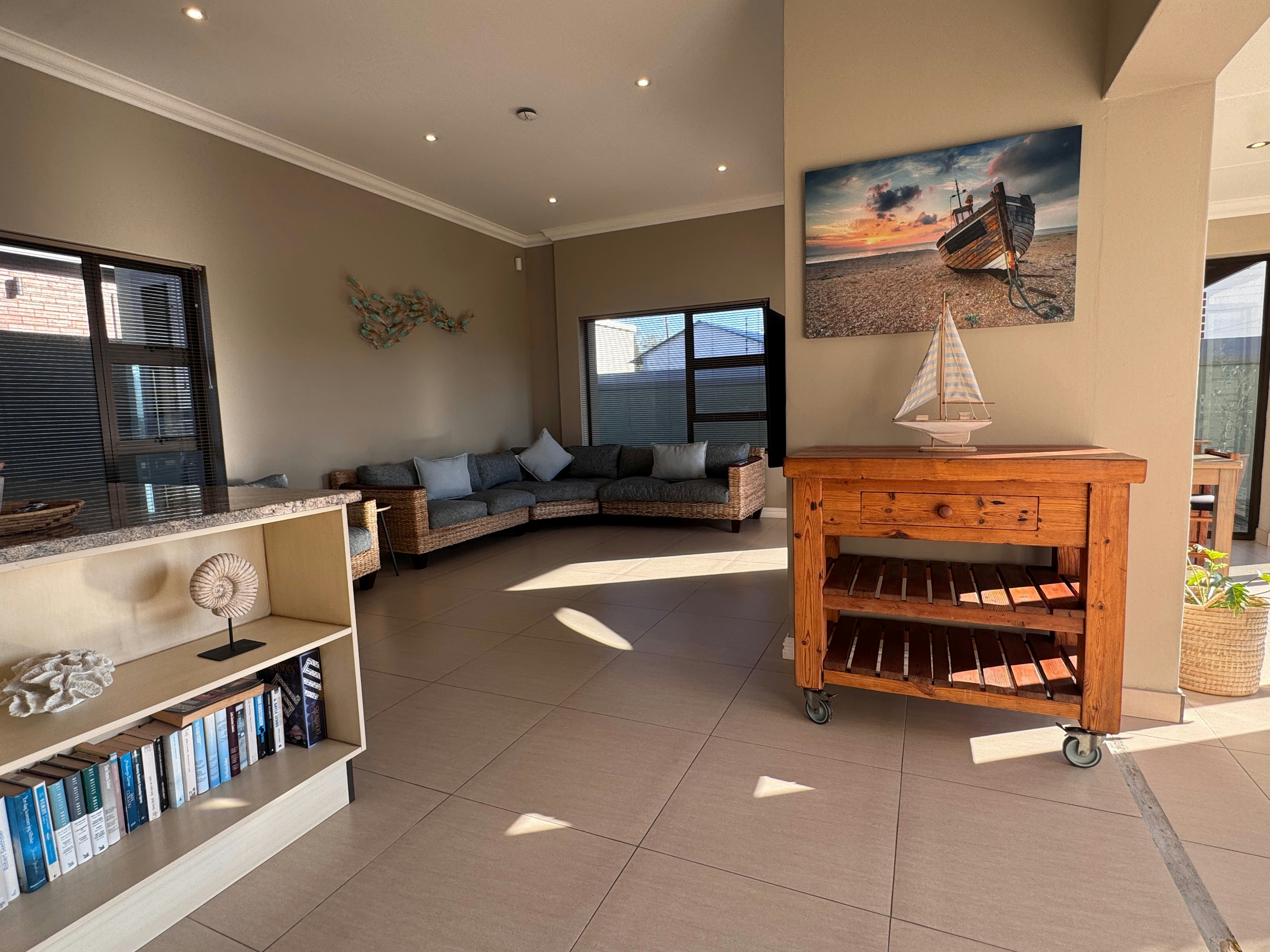 Luxury Beachhouse Villa image no 22 of 39