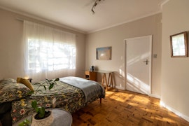 Cape Town Accommodation at Underoak | Viya