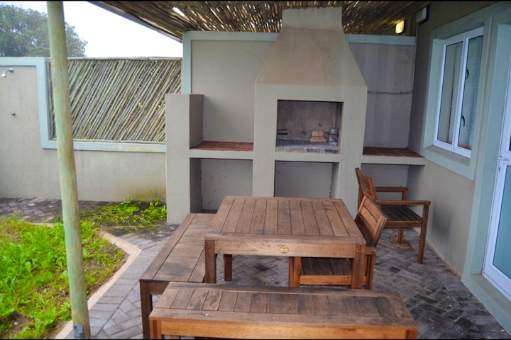 Eastern Cape Accommodation at Cannon Rocks Beach Suites | Viya