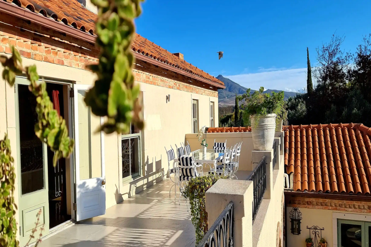 Sandmartins Luxury Villa image no 26 of 55