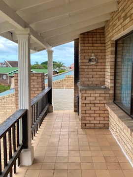 Jeffreys Bay Accommodation at 28Kabeljauws | Viya