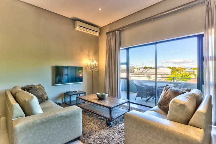 Cape Town Accommodation at 106 On Heritage Square | Viya