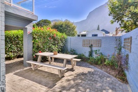 Hermanus Accommodation at Vonkelwyn | Viya