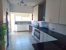 Jeffreys Bay Accommodation at Along For The Tide | Viya