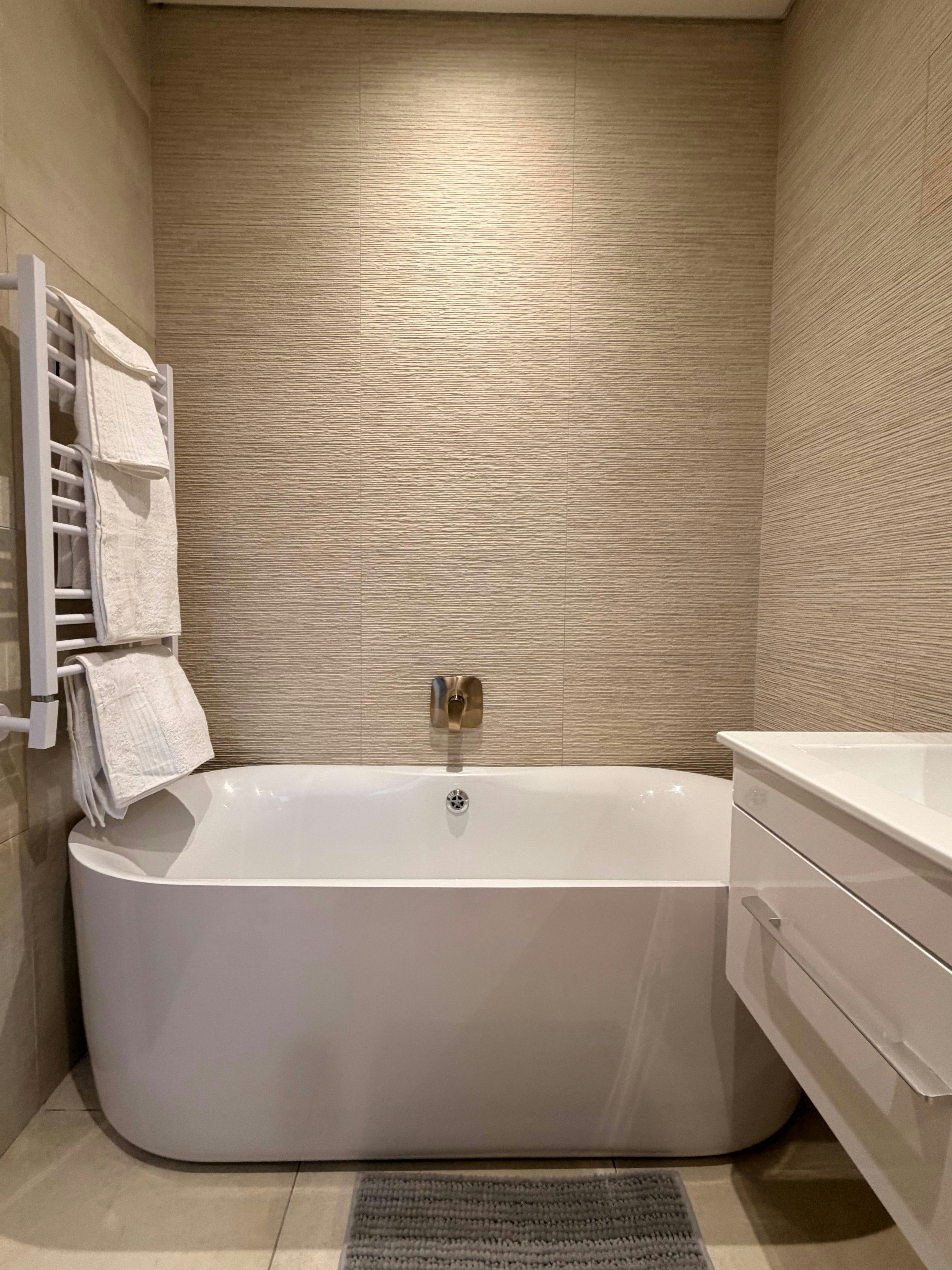 3 Bed 3 Bath Penthouse ICP606 image no 69 of 86