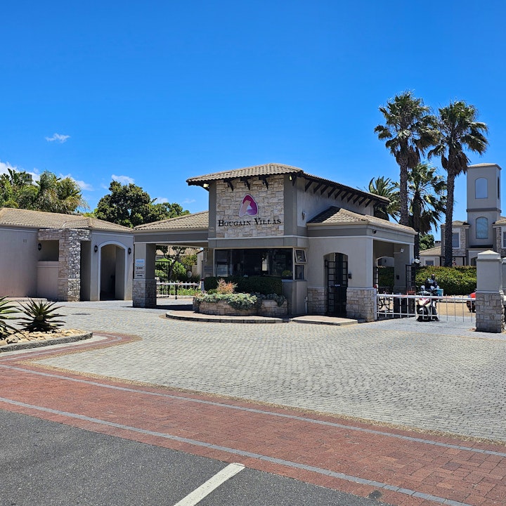 Cape Town Accommodation at Dorphene 304 | Viya