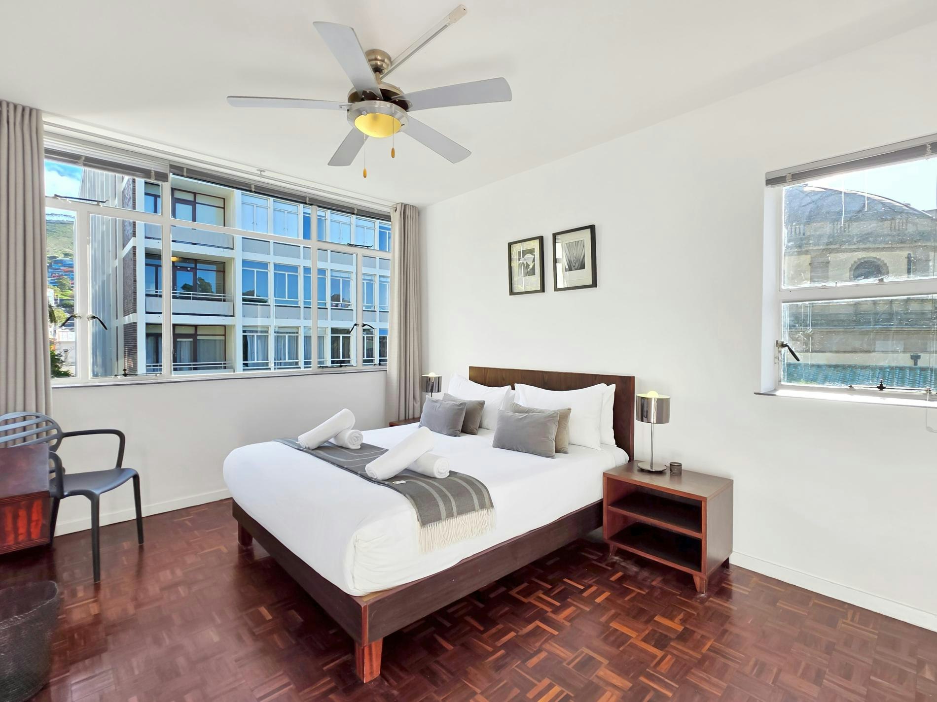 St Martini Gardens Balcony Apartment image no 13 of 41