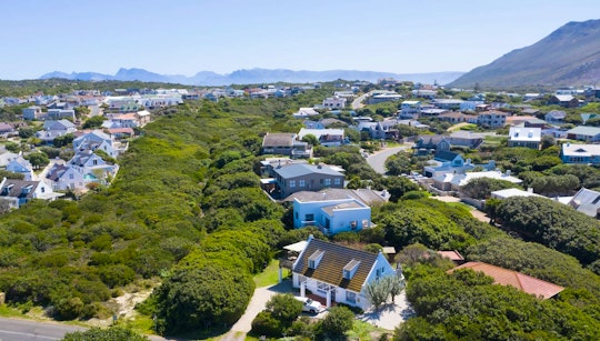 Hermanus Accommodation at  | Viya