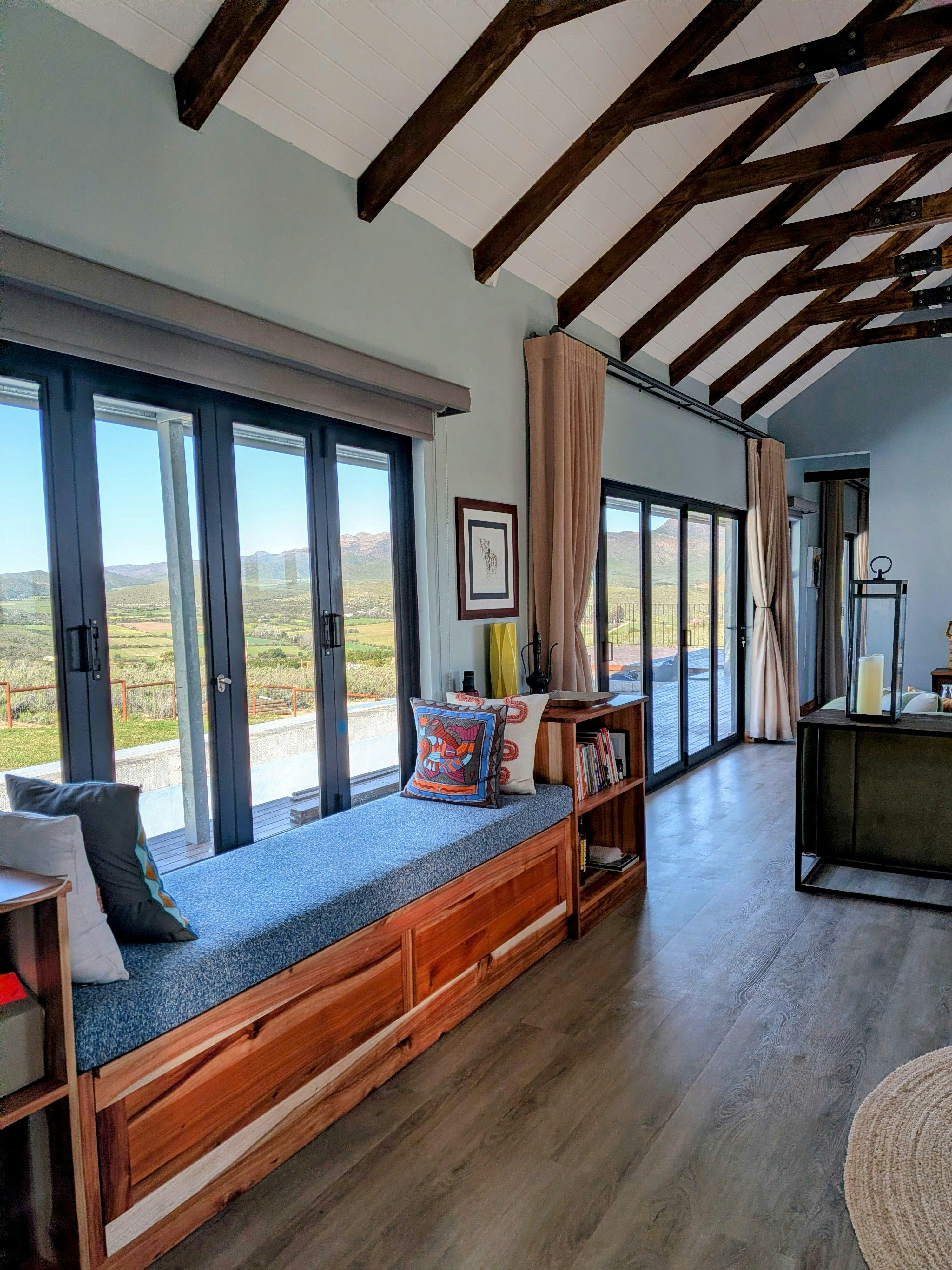 Swartberg Mountain House image no 5 of 46