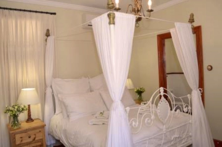 Eastern Cape Accommodation at 10 Parsonage Street - De Kothuize | Viya