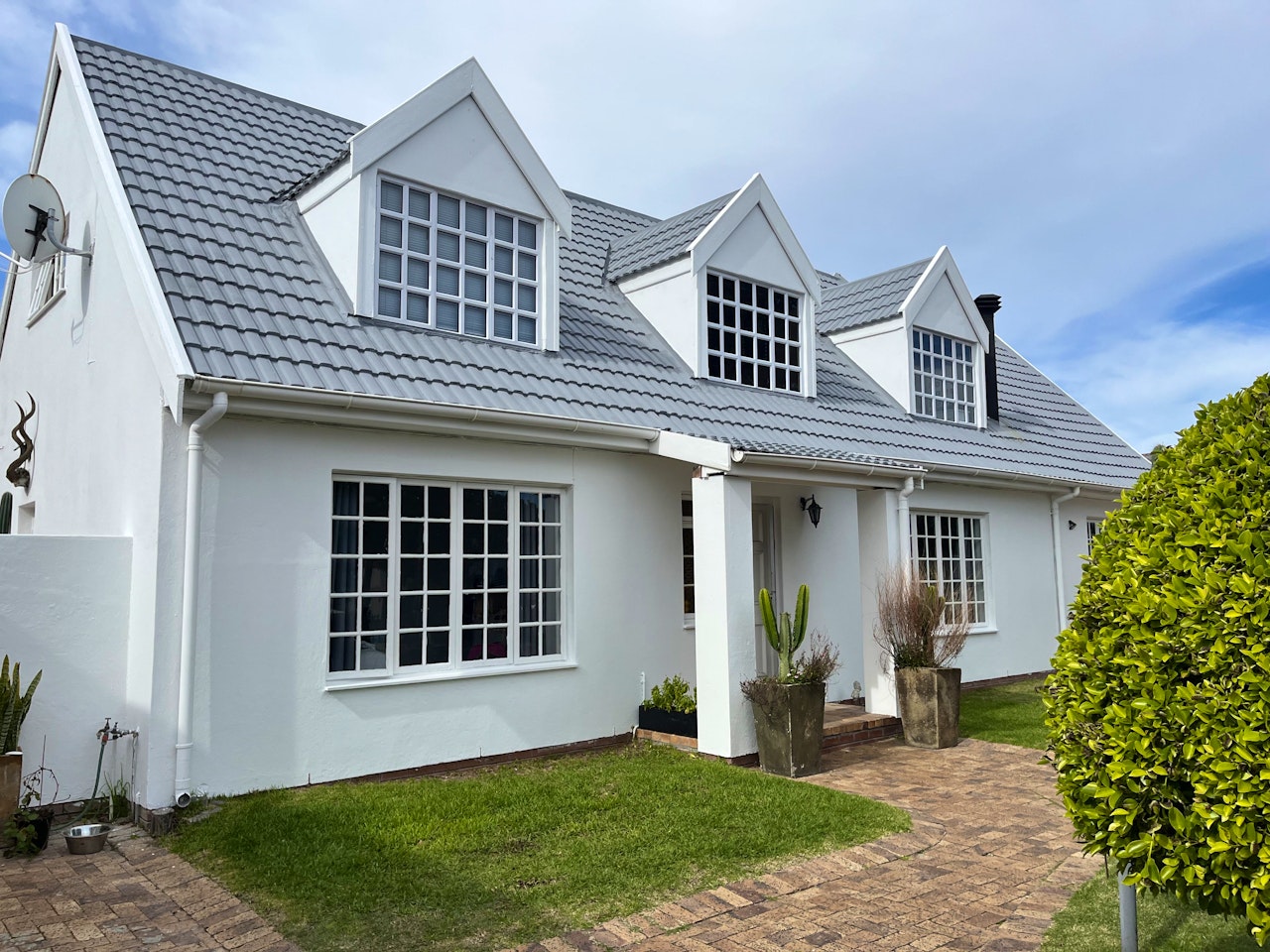 Bloubergstrand Accommodation at  | Viya