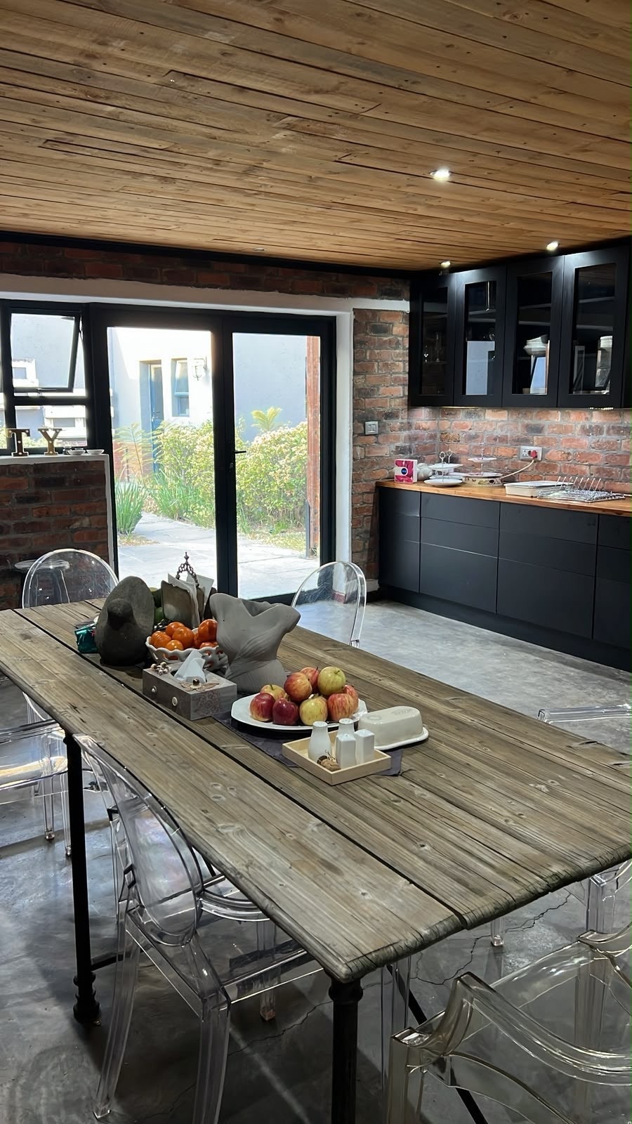 FollyFoot Manor Boutique Estate image no 3 of 8