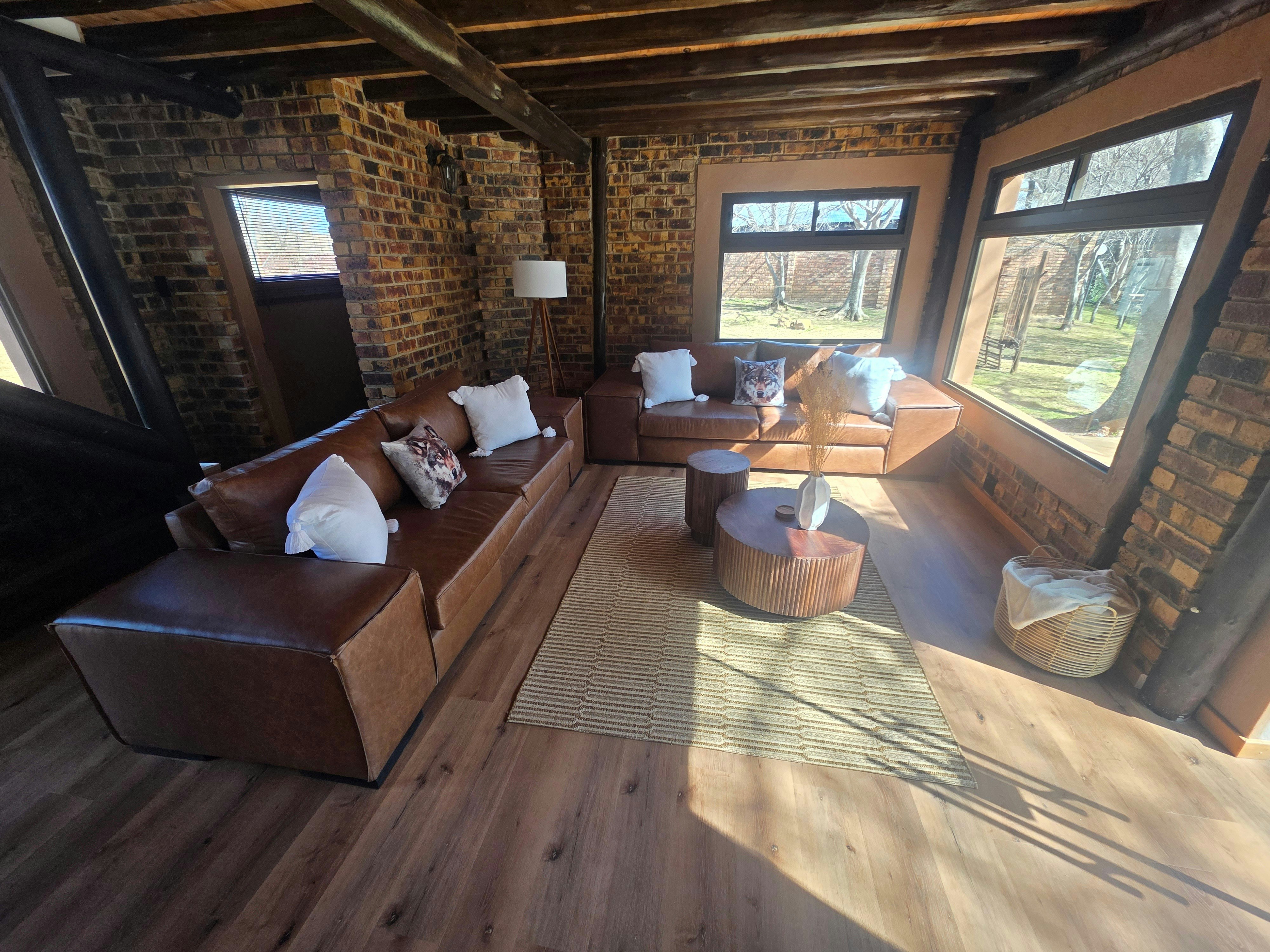 Lux Fur Cabin image no 41 of 60