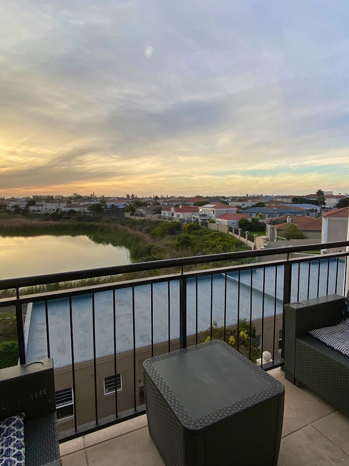 Cape Town Accommodation at Century On Lake Apartment | Viya