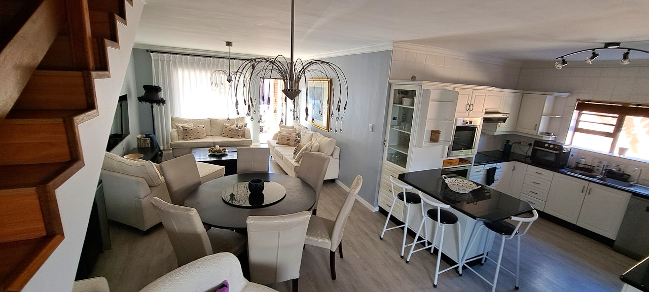 Bloubergstrand Accommodation at  | Viya