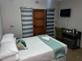 Gauteng Accommodation at Retro Guesthouse | Viya