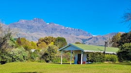 Drakensberg Accommodation at Swallowfield Cottage | Viya