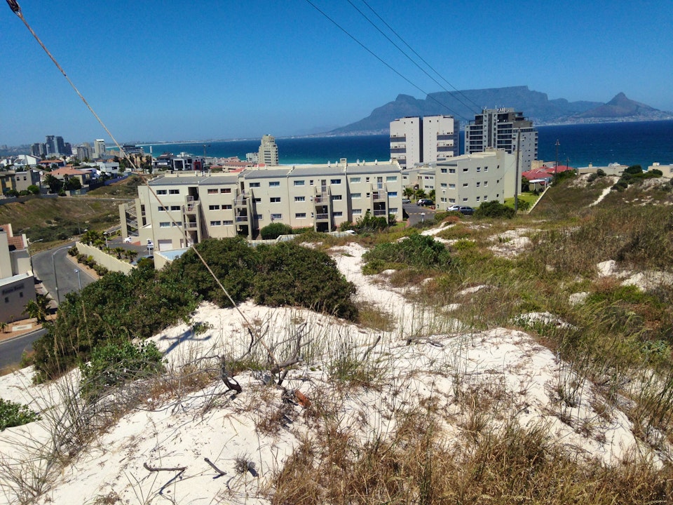 Bloubergstrand Accommodation at  | Viya