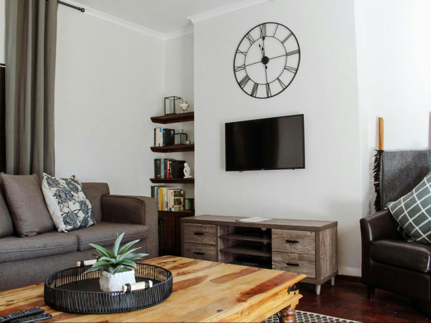 Modern Farm Stays 76 Bree Street image no 8 of 8