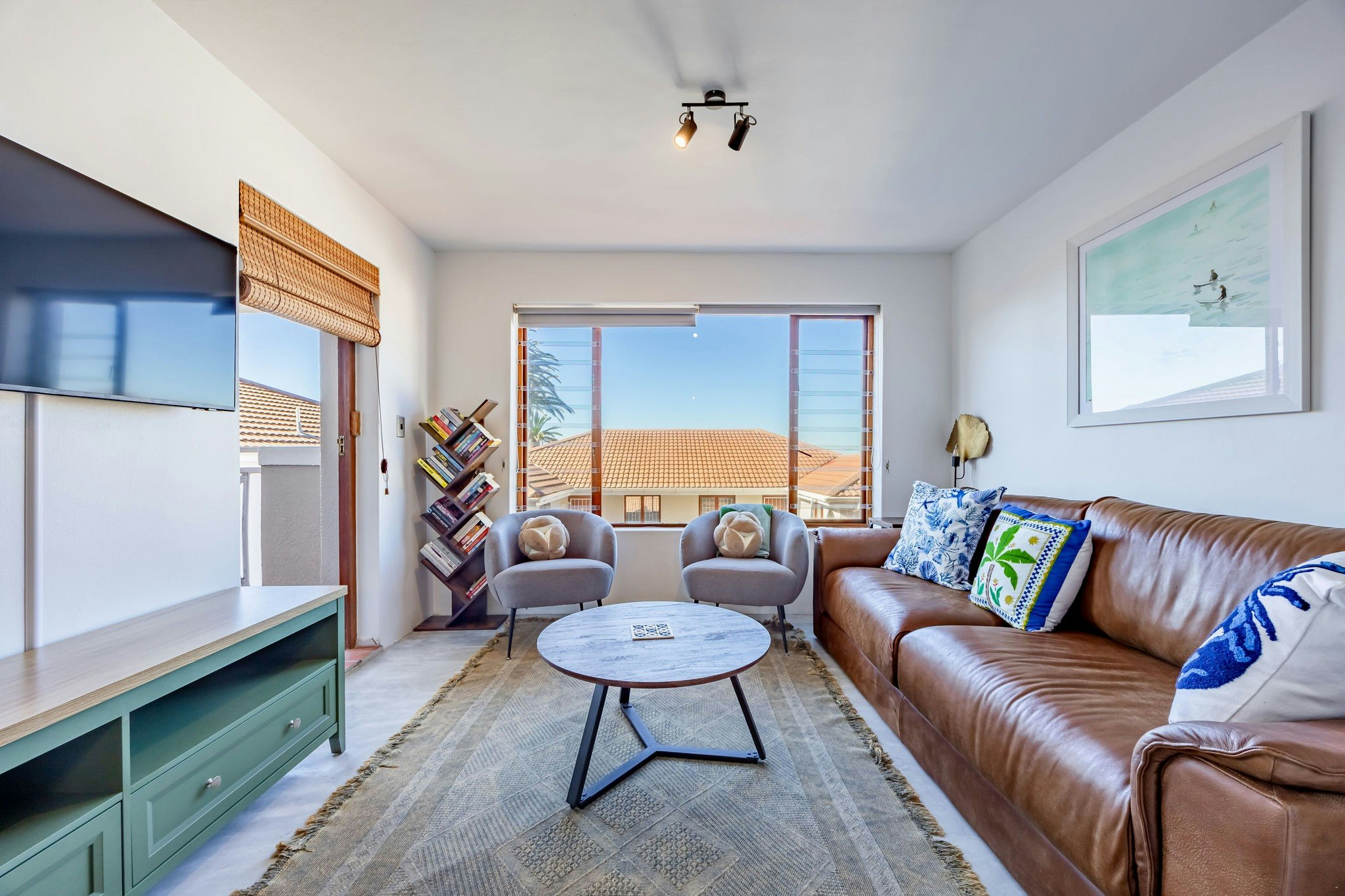 Kalk Coastal Apartment image no 6 of 40