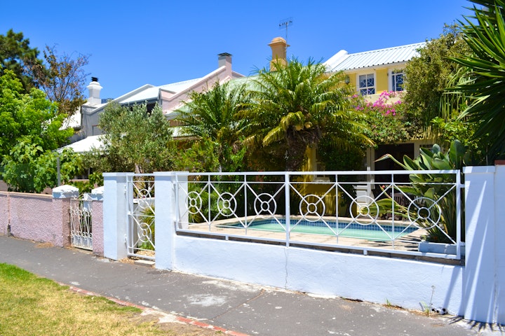 Cape Town Accommodation at 4 Bayview Terrace | Viya