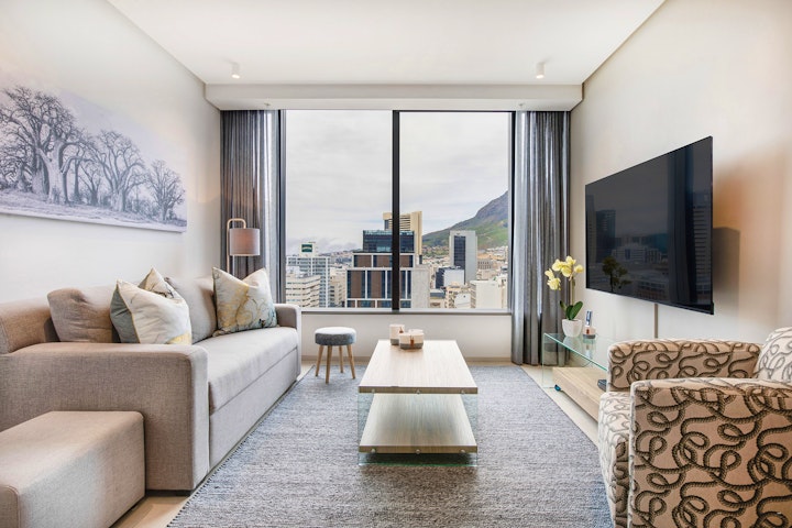 Western Cape Accommodation at De Waterkant Mountain View Apartment | Viya