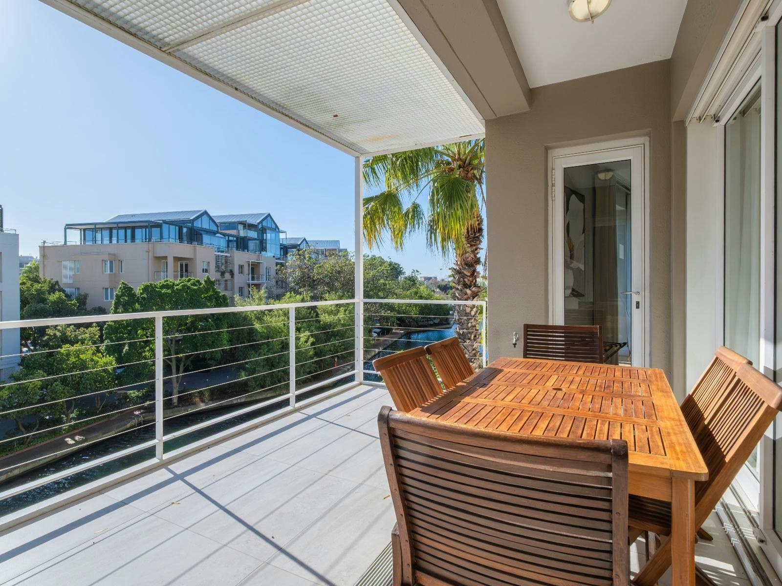 Mountain Marina - Two Bedroom Premier 18 image no 1 of 15