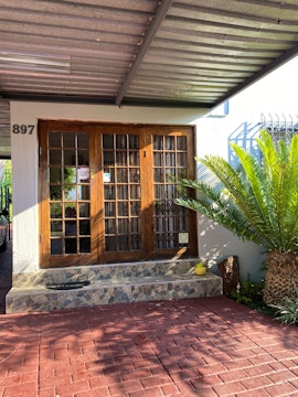 Pretoria Accommodation at Christa's Place 897 | Viya