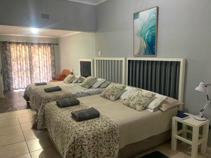 Karoo Accommodation at Victoria Oaks Beaufort West Guest House | Viya
