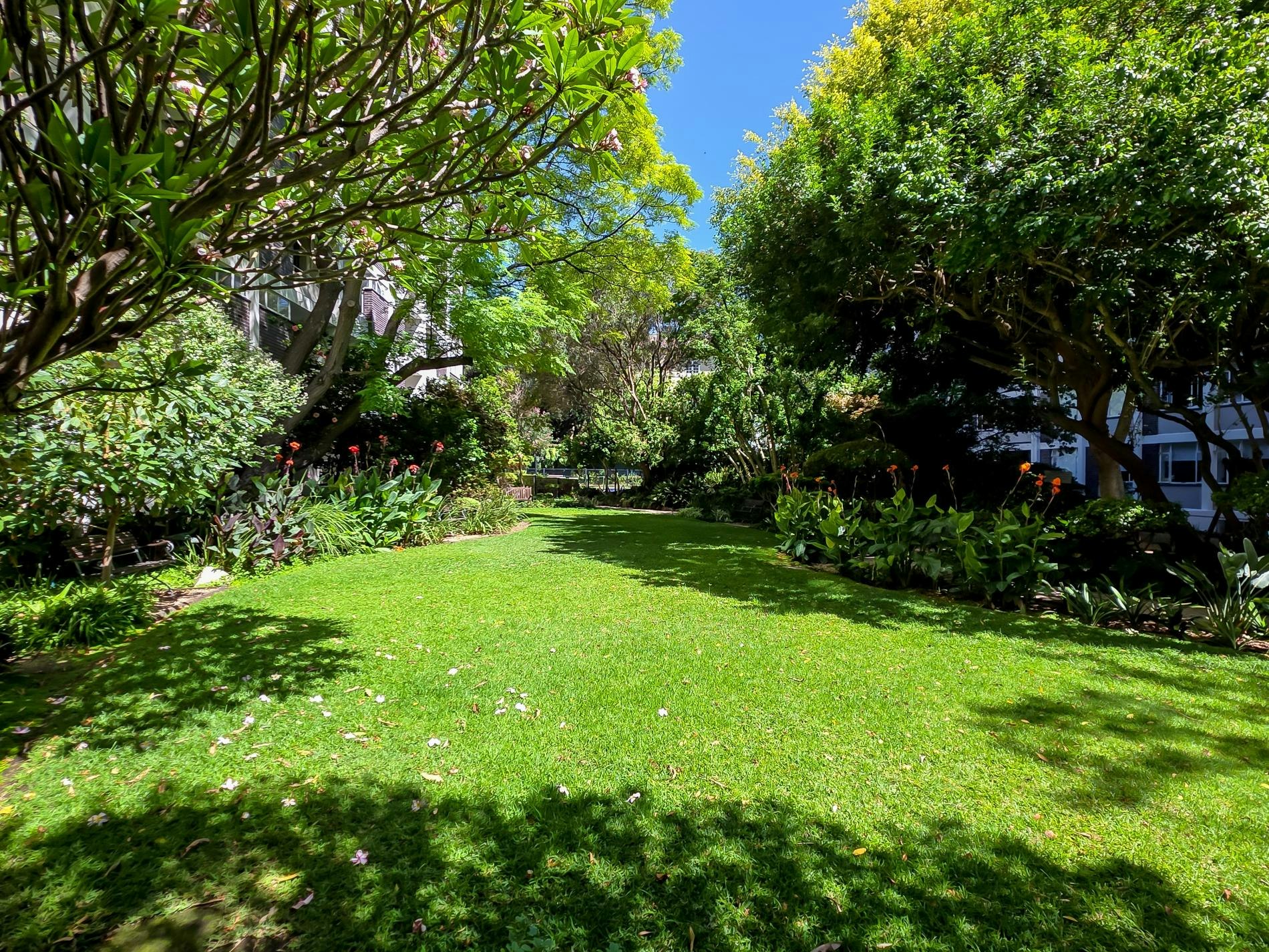 St Martini Gardens Balcony Apartment image no 38 of 41