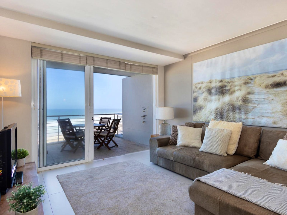 Bloubergstrand Accommodation at  | Viya