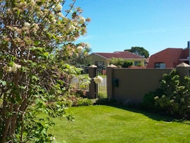 Western Cape Accommodation at Tisha Llama Self-catering | Viya