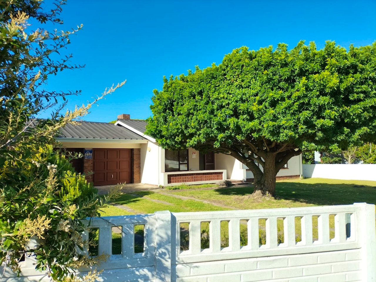 Hermanus Accommodation at  | Viya