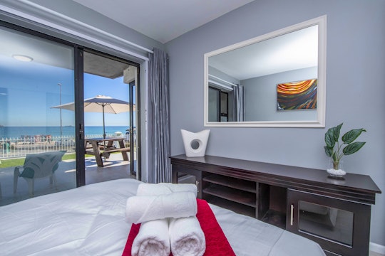 Bloubergstrand Accommodation at  | Viya