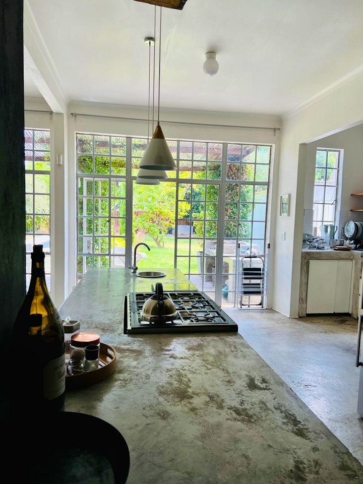 Cape Winelands Accommodation at Wild Iris Dwars in Die Weg | Viya